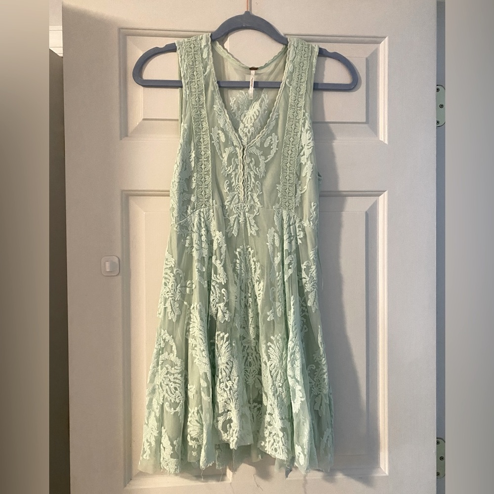 Free People Lace Pale Green Sleeveless Dress